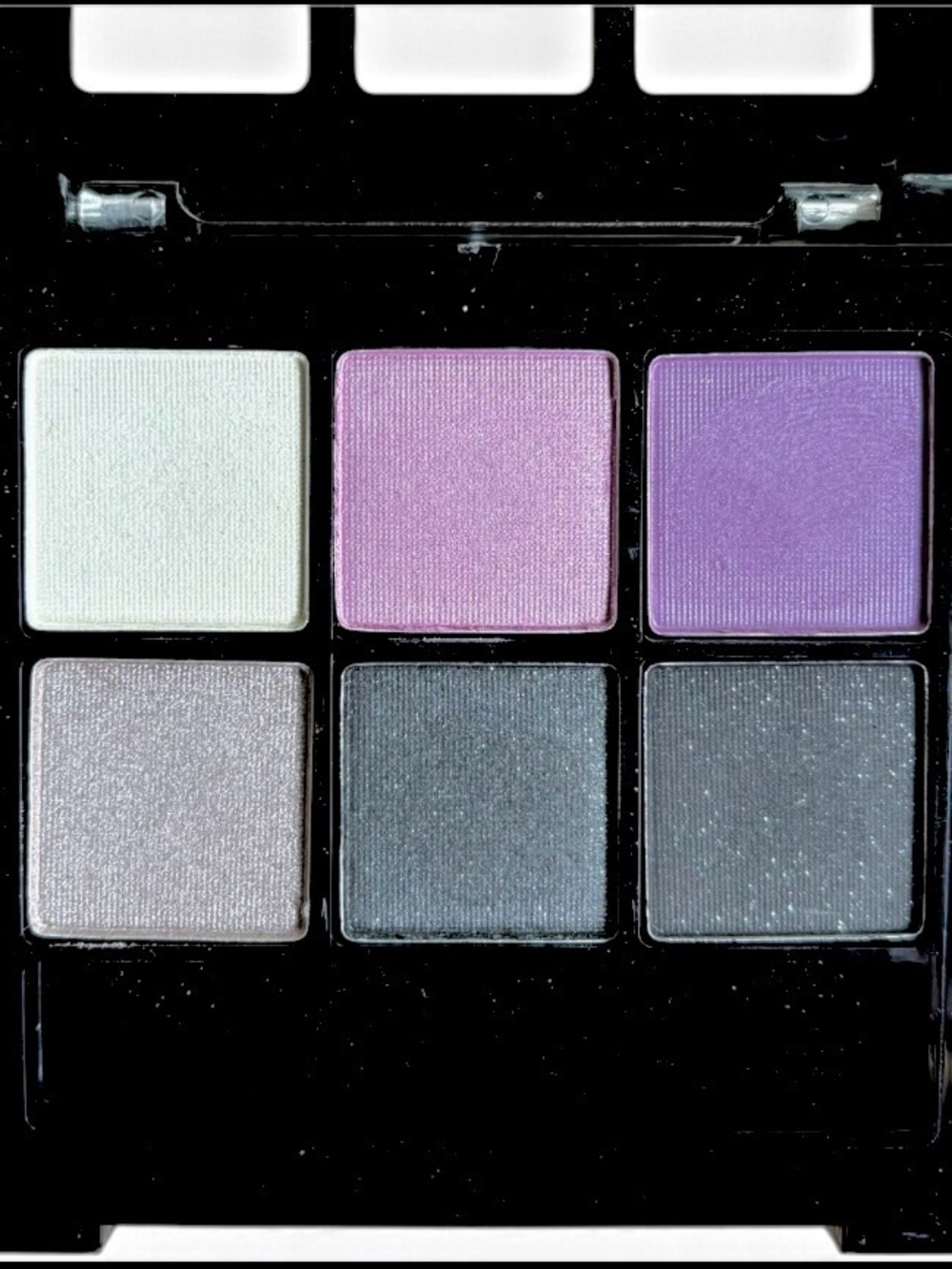 ELF Eyeshadow Collection-Smoky Eyeshadow Compact - Picture 6 of 8